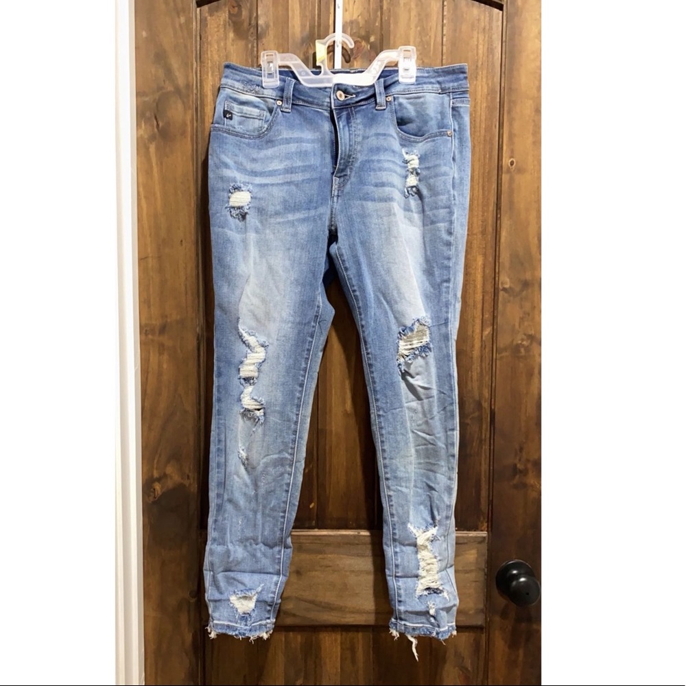 KanCan Distressed Skinny Jeans NWOT SIZE 13